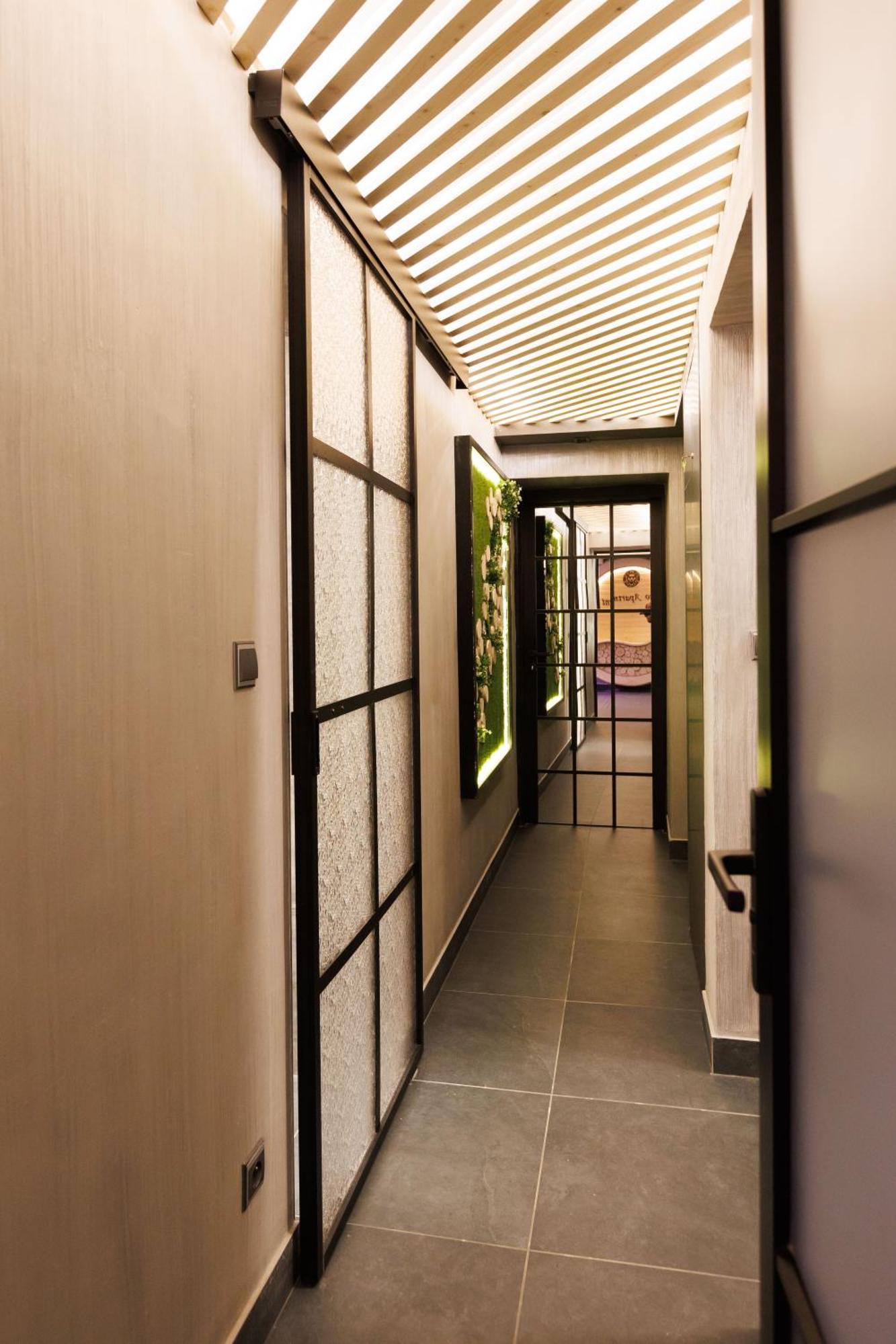 Leo Apartment Suite & Private Spa Zone - Old City Братислава Экстерьер фото